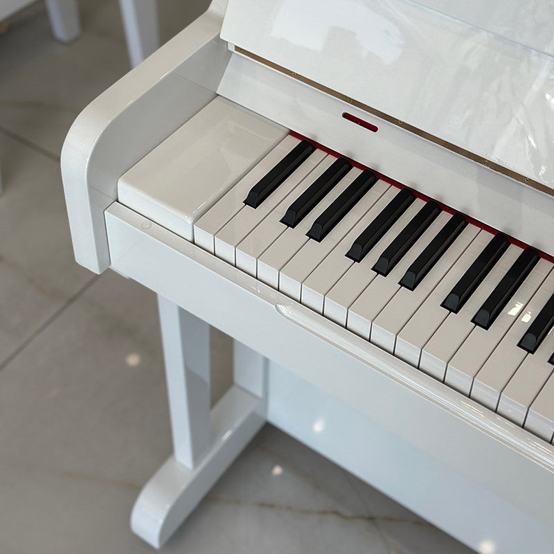 پیانو طرح آکوستیک یاماها مدل UX-120 - تصویر 15
