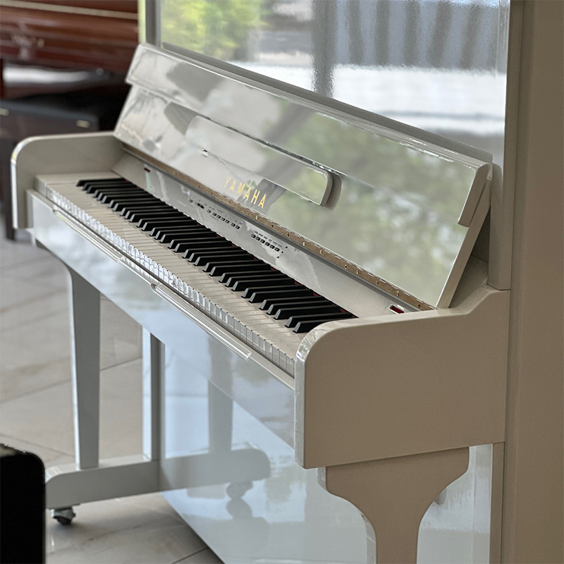 پیانو طرح آکوستیک یاماها مدل UX-120 - تصویر 19